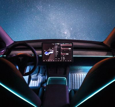 成都特斯拉氛围灯定制服务 贯穿式布局增强车内科技感